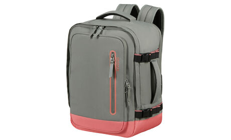 Uppfyller Ryanairs och Wizz Airs storlekskrav för gratis kabinbagage ombord