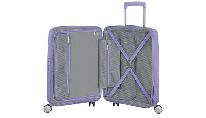 Interior organisation with extra zipped apron pocket 