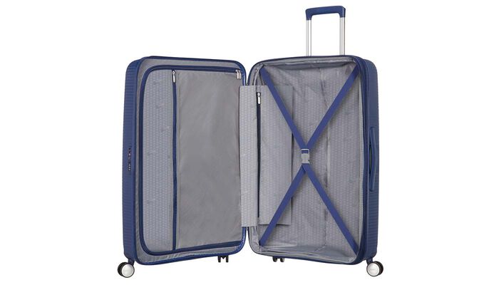 Interior organisation with extra zipped apron pocket 