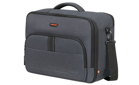 Uppfyller Ryanairs och Wizz Airs storlekskrav för gratis kabinbagage ombord