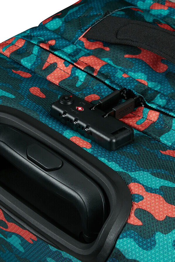 American Tourister Urban Track Duffle with Wheels M  Camo Print