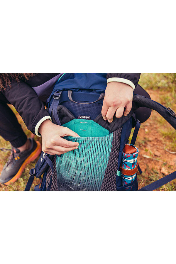 Gregory T AMBER 44 RC  Arctic Navy