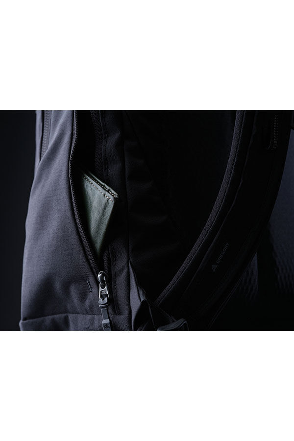 Outset Daypack 16"