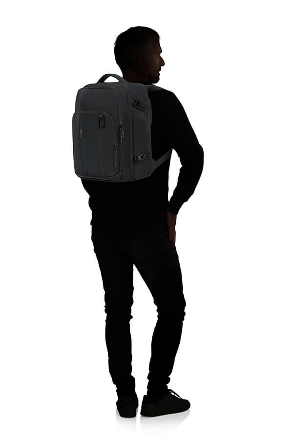 Biz2Go 2 3-i-1 Reseryggs&auml;ck 17.3"