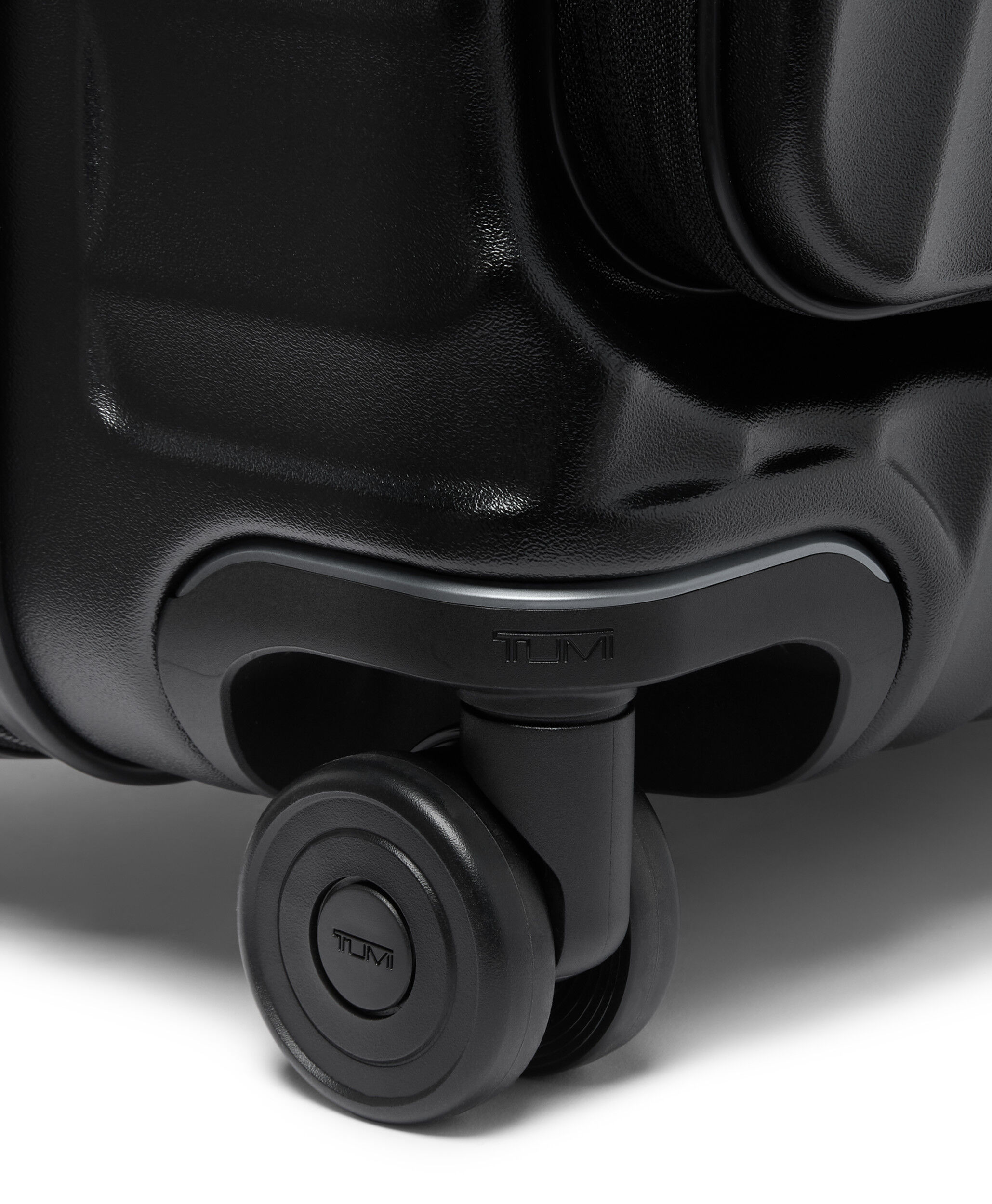 19 Degree Front Access Expanderbar resv&auml;ska med 4 hjul 76cm