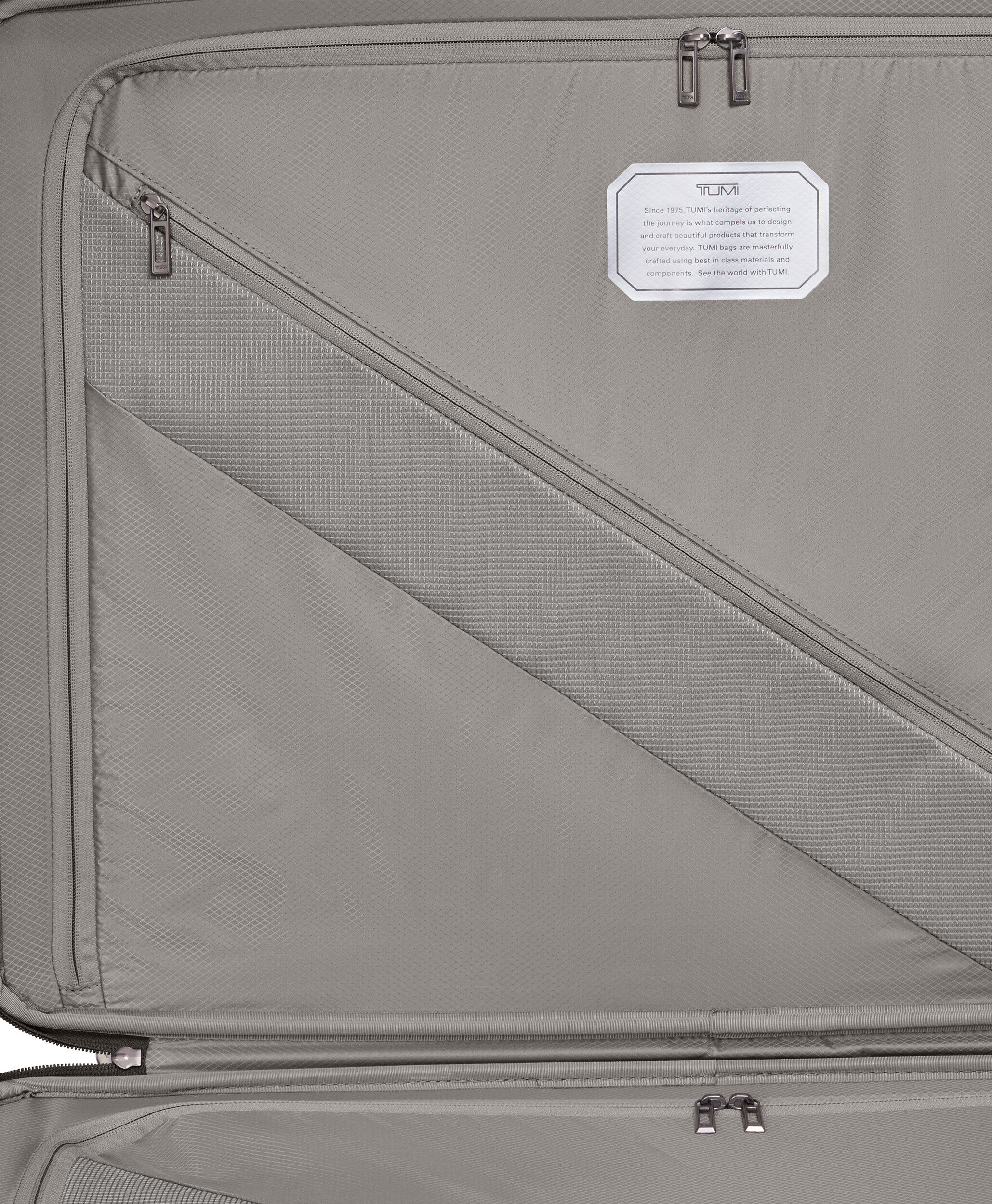 TUMI Extended Trip Checked Luggage 76 cm