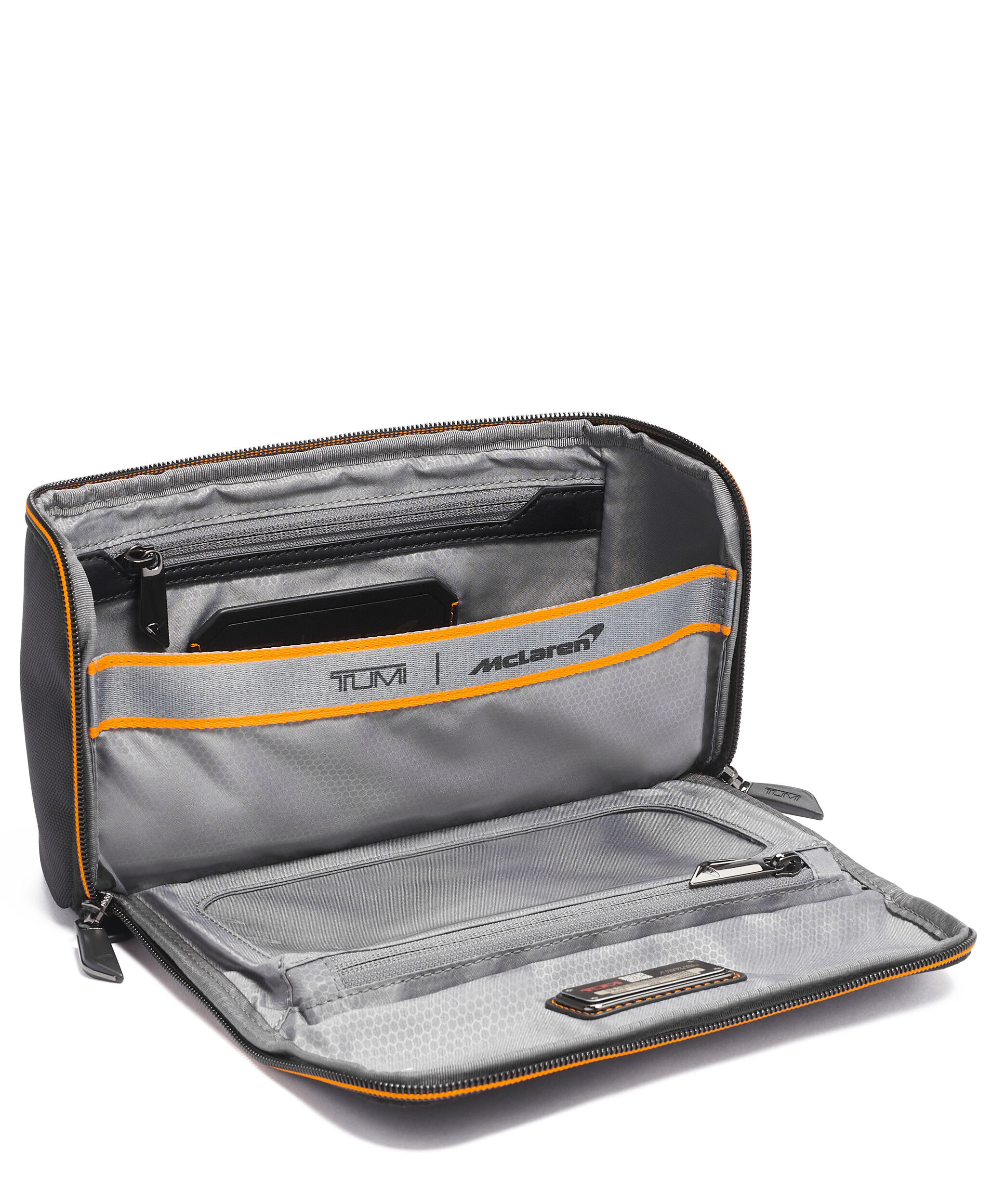 TUMI McLaren Resekit