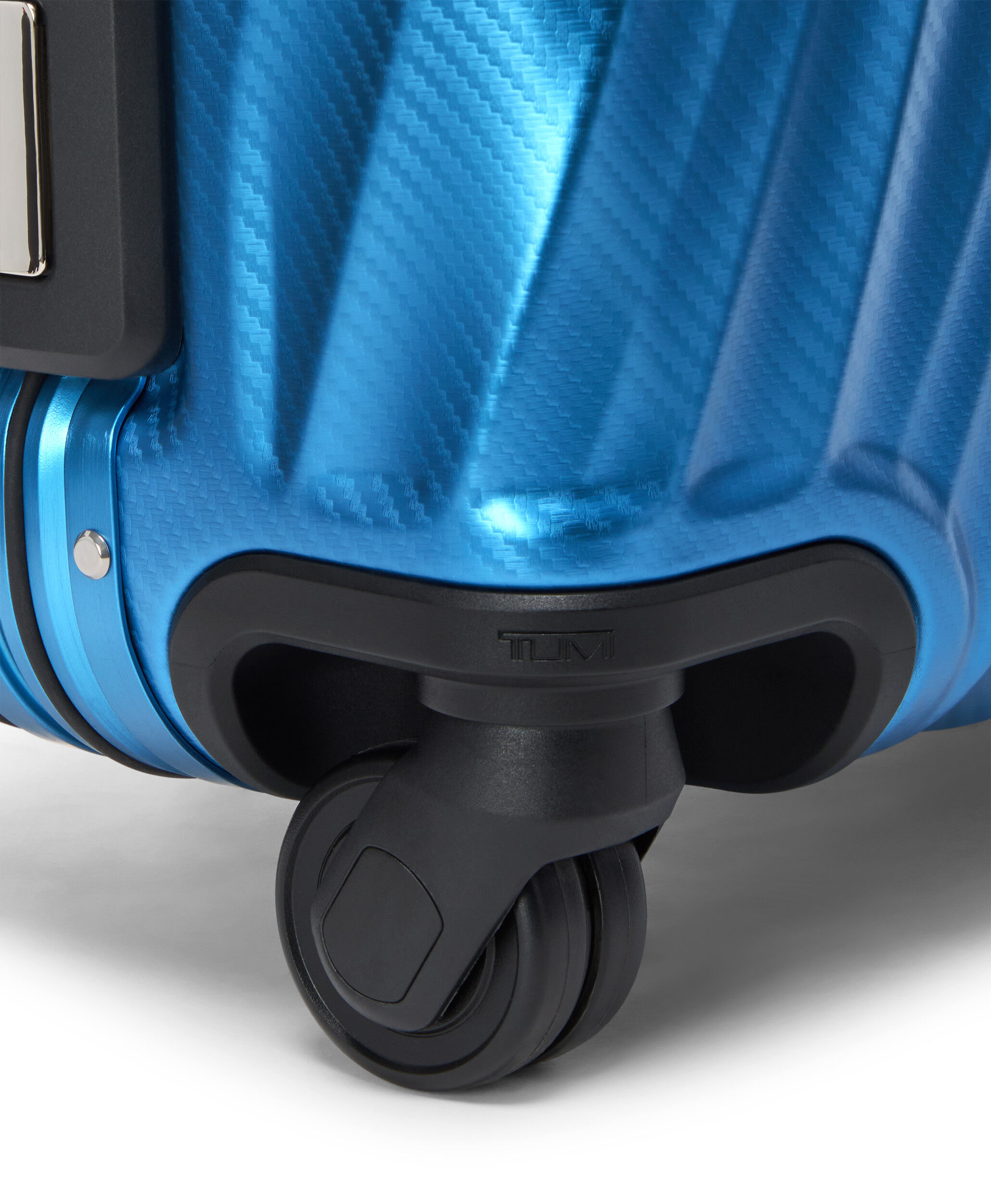 19 Degree Aluminium Resv&auml;ska med 4 hjul 56 cm - Cont.